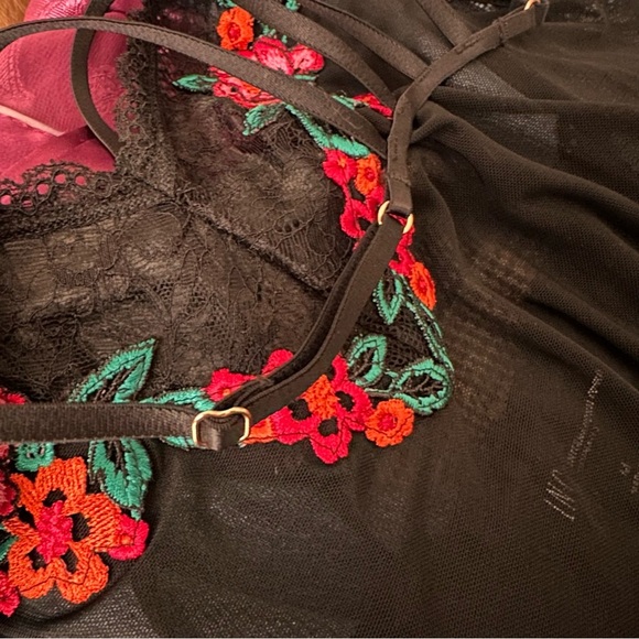 INC Sheer Black Lacey Strappy Camisole Floral Embroidery Lingerie Inspired Sz M - Picture 9 of 11